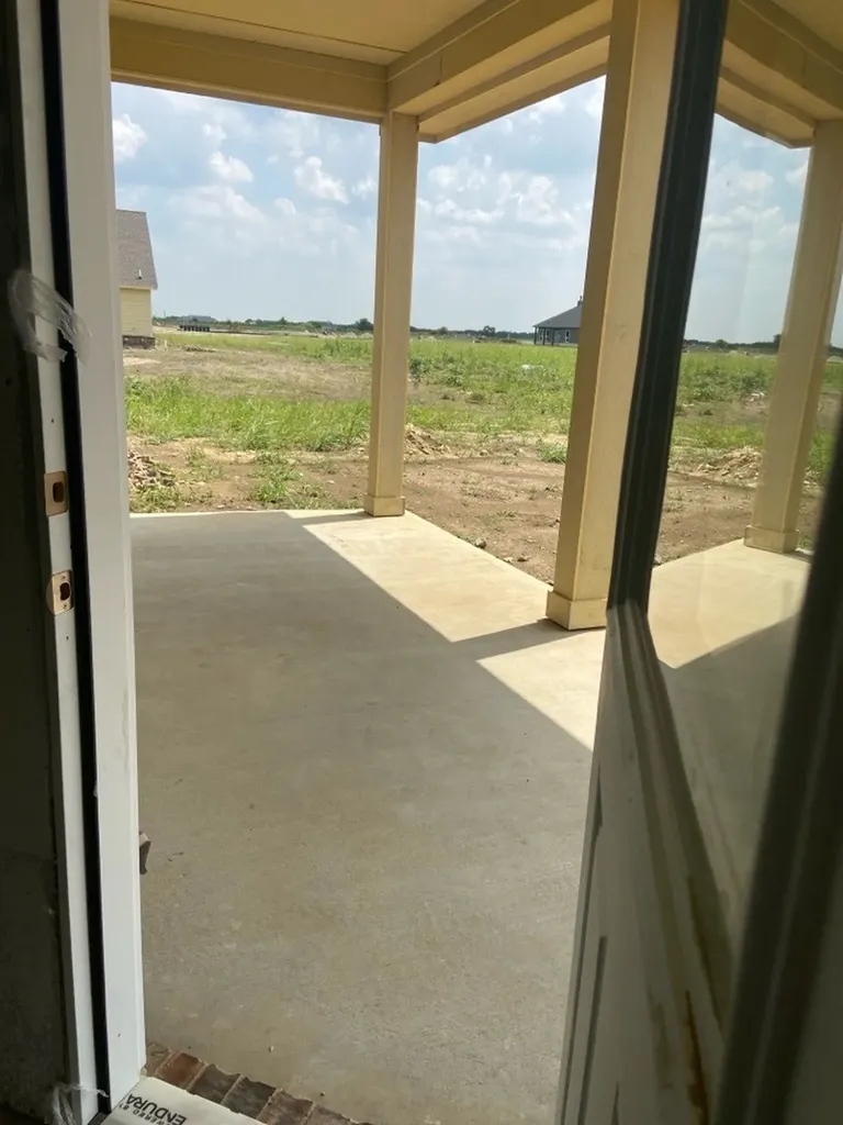 147 Sunny Side Road Valley View TX 76272