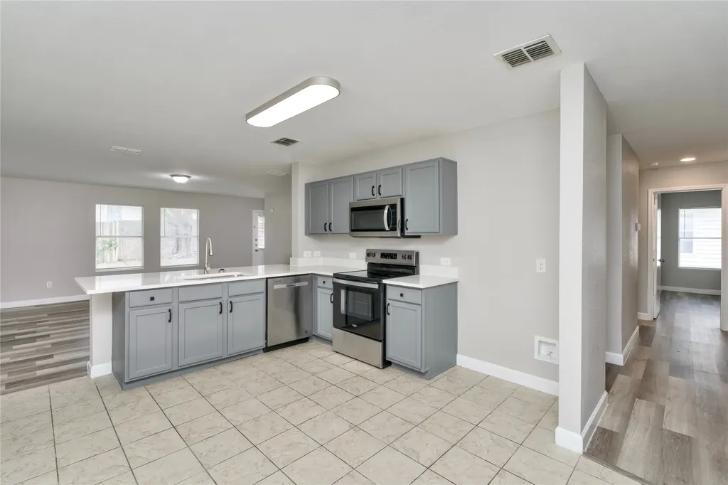 829 Santa Rosa Drive Fort Worth TX 76052