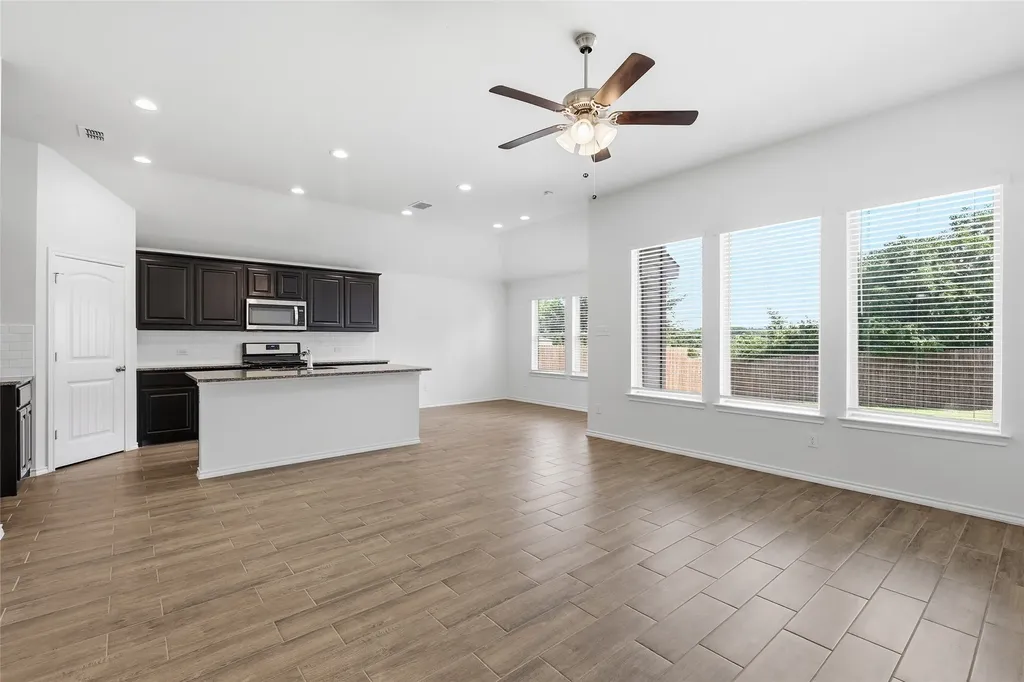 1836 Agarito Drive Weatherford TX 76086