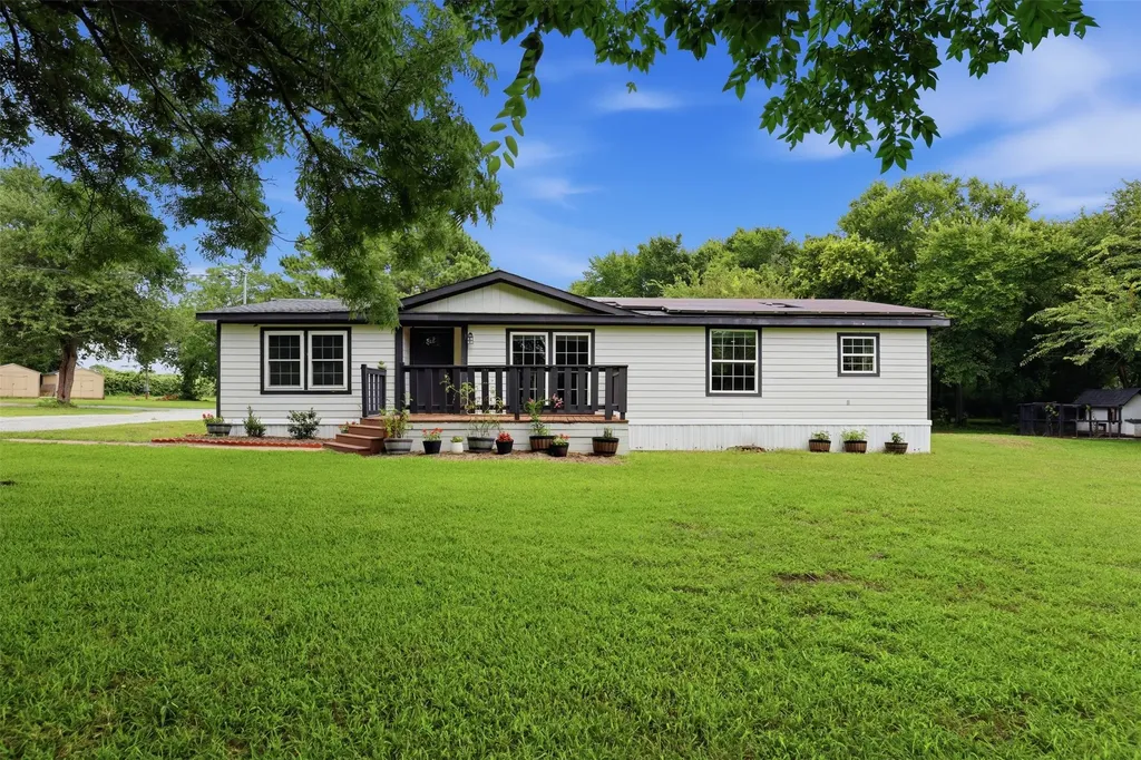 907 Quail Run Cleburne TX 76031