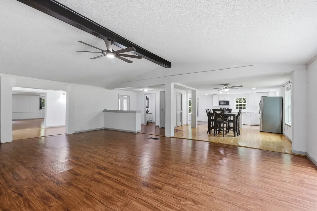 907 Quail Run Cleburne TX 76031
