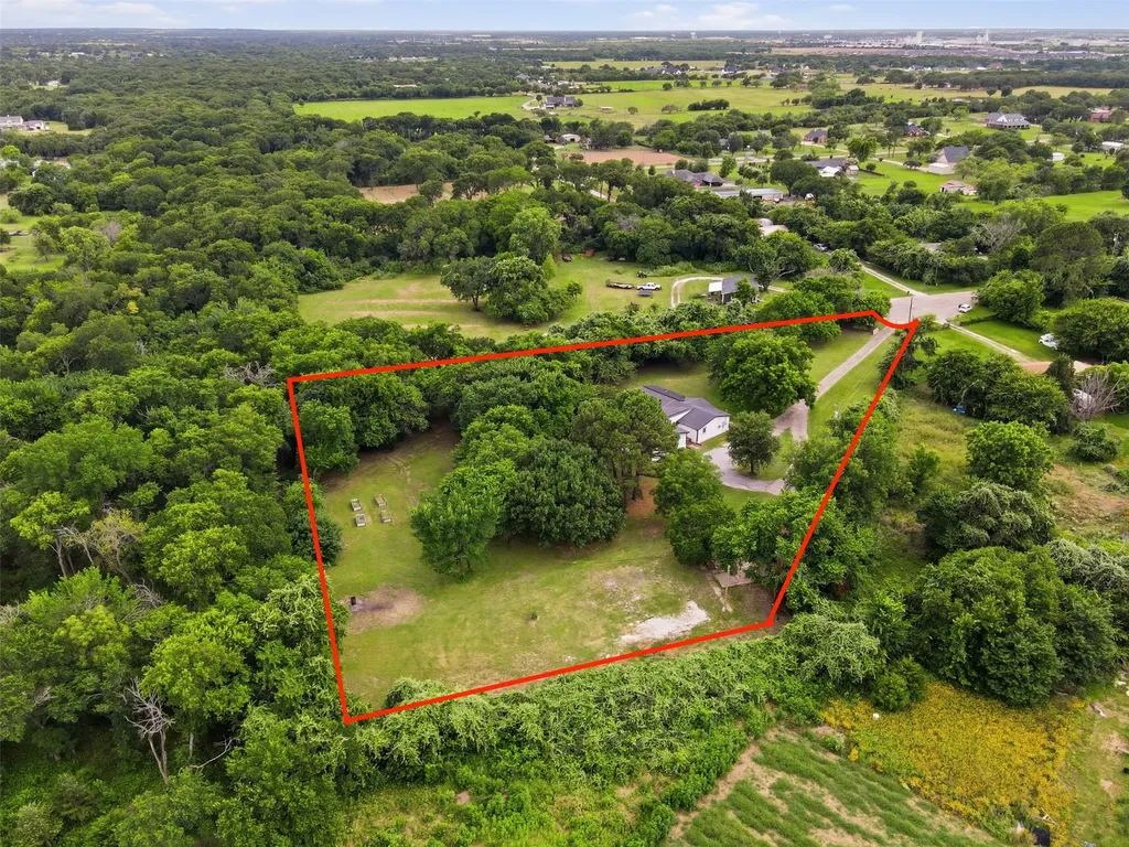 907 Quail Run Cleburne TX 76031