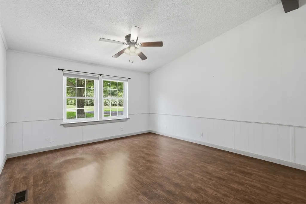 907 Quail Run Cleburne TX 76031