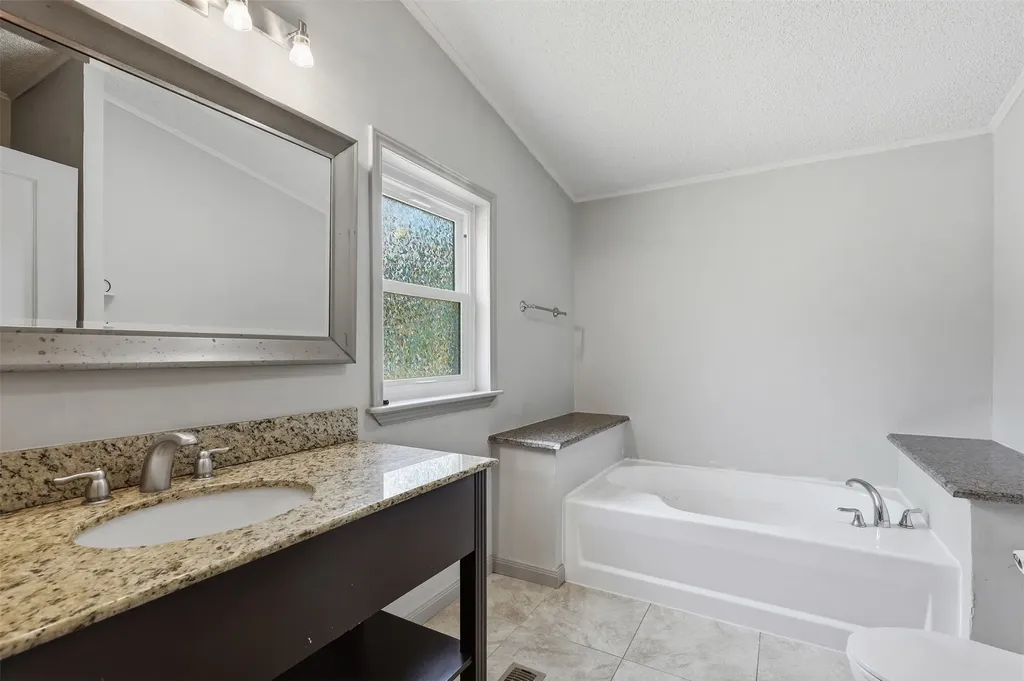 907 Quail Run Cleburne TX 76031