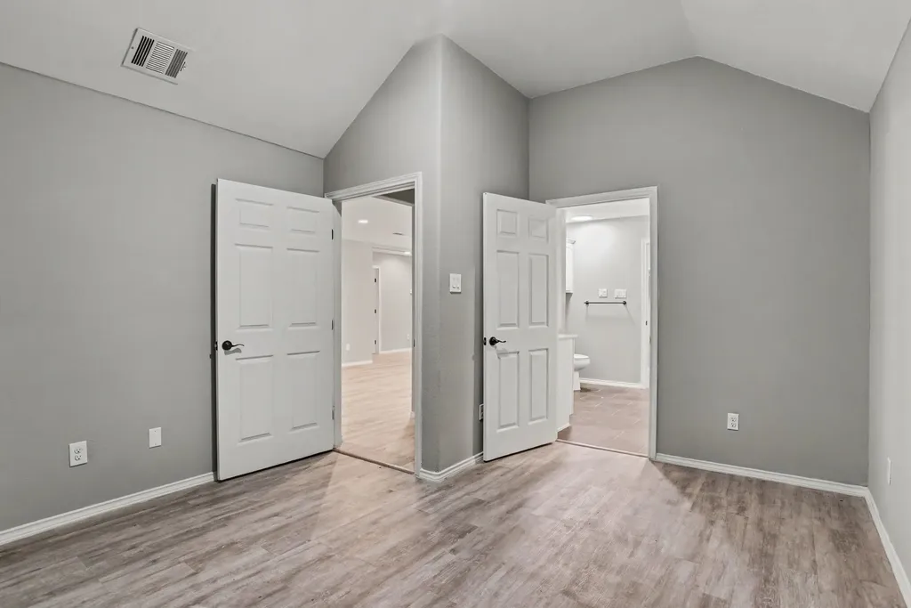 4519 Yancy Street Dallas TX 75216