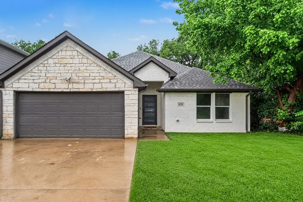 4519 Yancy Street Dallas TX 75216