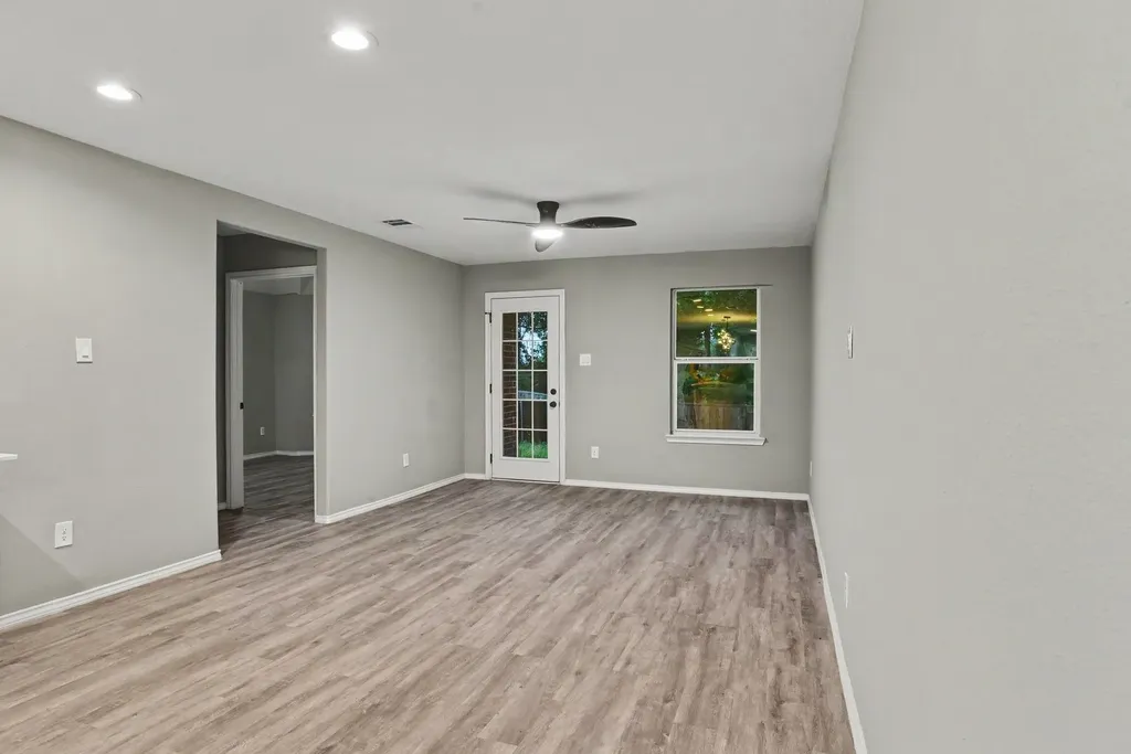 4519 Yancy Street Dallas TX 75216