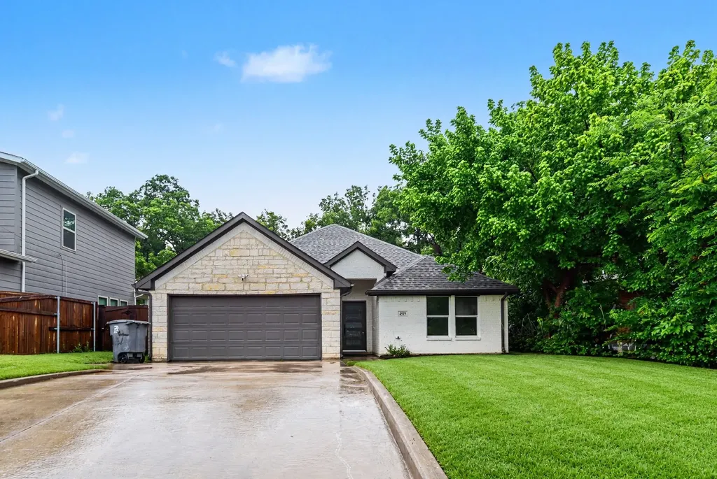 4519 Yancy Street Dallas TX 75216