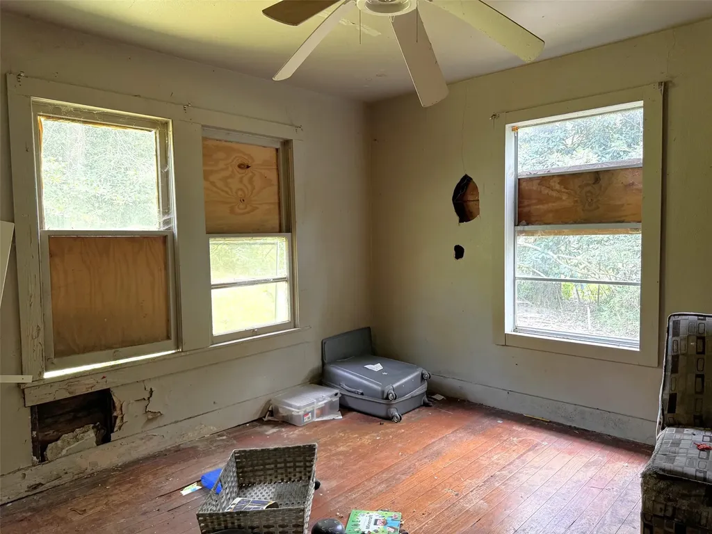 406 Pace Avenue Naples TX 75568