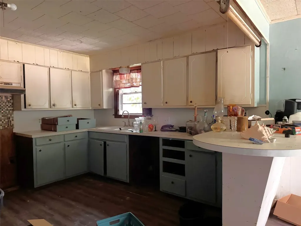 406 Pace Avenue Naples TX 75568