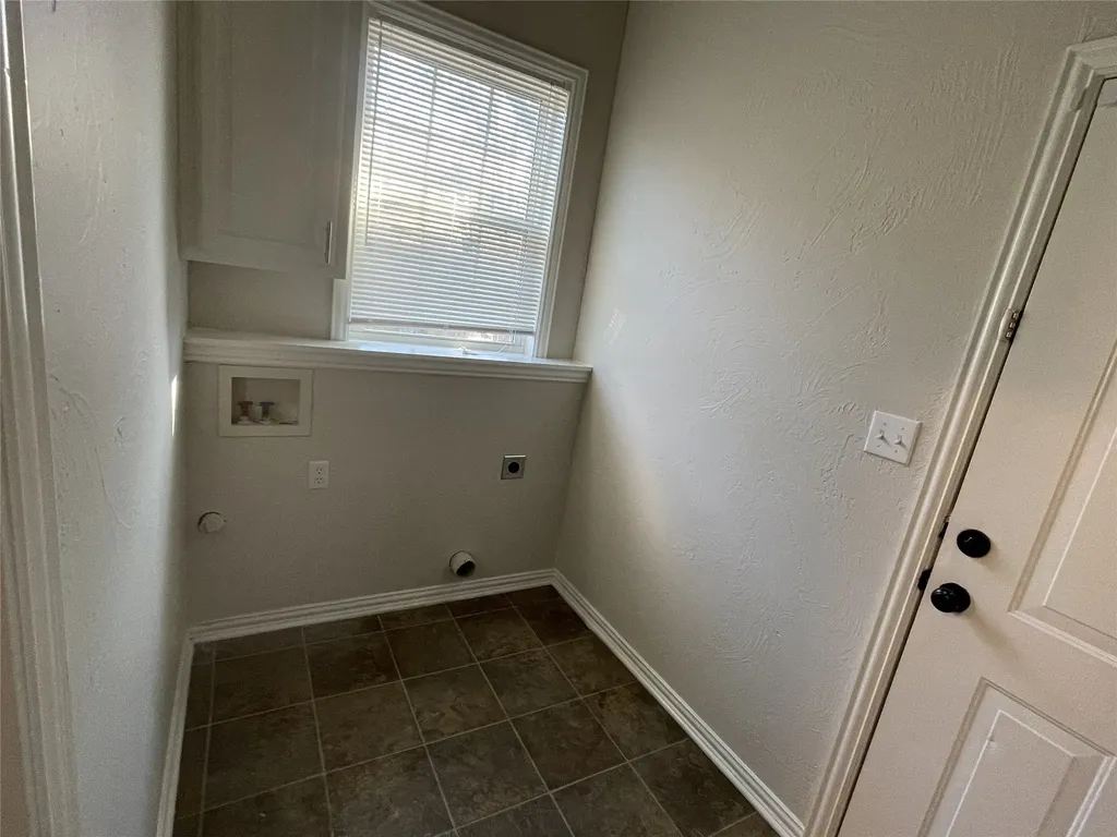 1414 W Sears Street Denison TX 75020