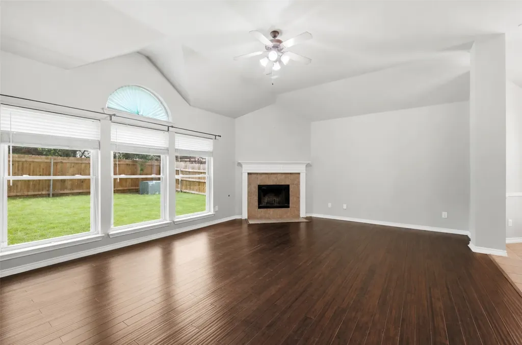 10 Saddlewood Court Mansfield TX 76063