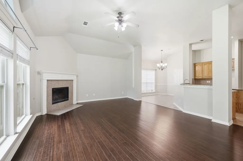 10 Saddlewood Court Mansfield TX 76063