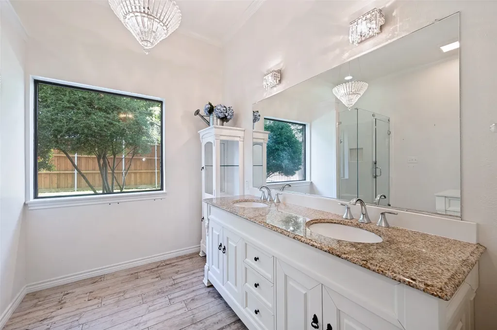 2522 Danny Lane Farmers Branch TX 75234