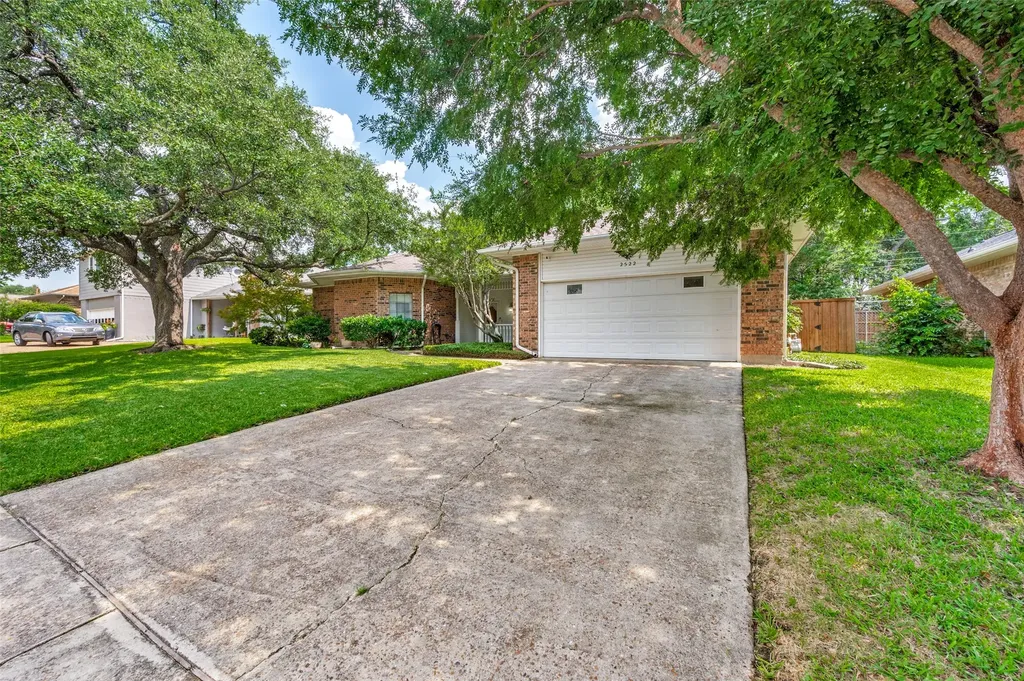 2522 Danny Lane Farmers Branch TX 75234