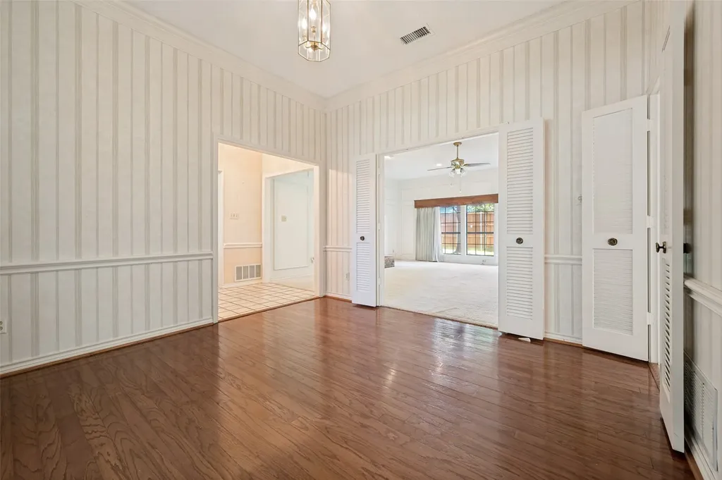 2522 Danny Lane Farmers Branch TX 75234