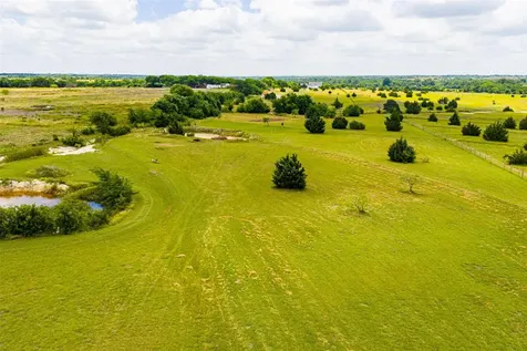 761 Dovie Lane Milford TX 76670