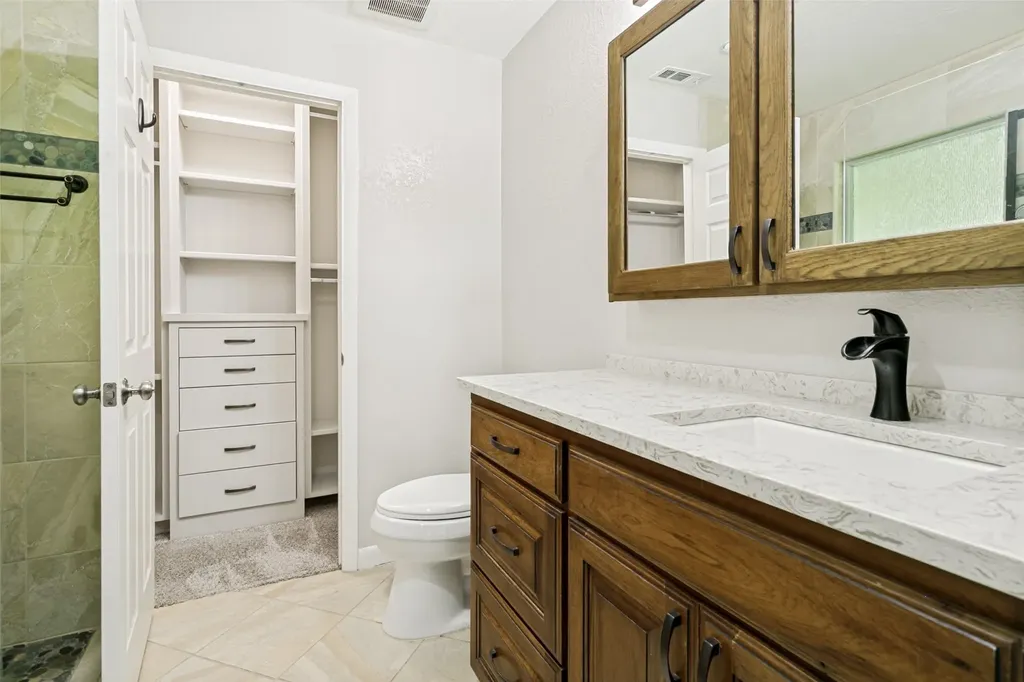 1126 Warden Street Benbrook TX 76126