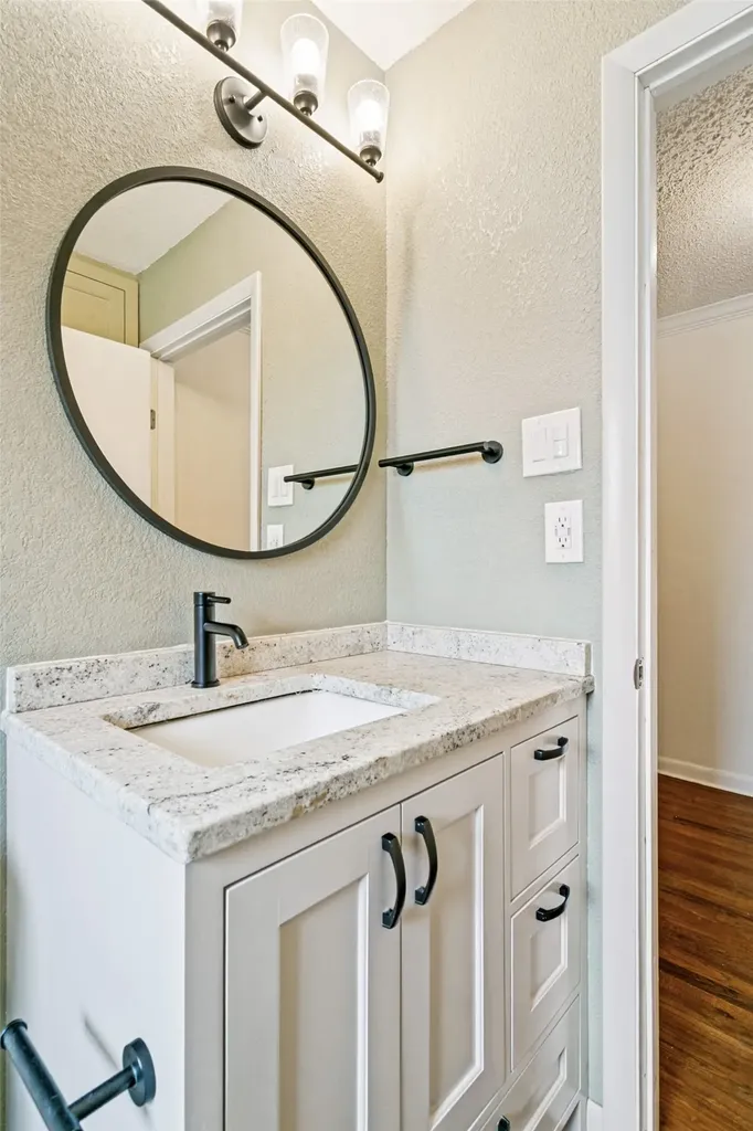 1126 Warden Street Benbrook TX 76126