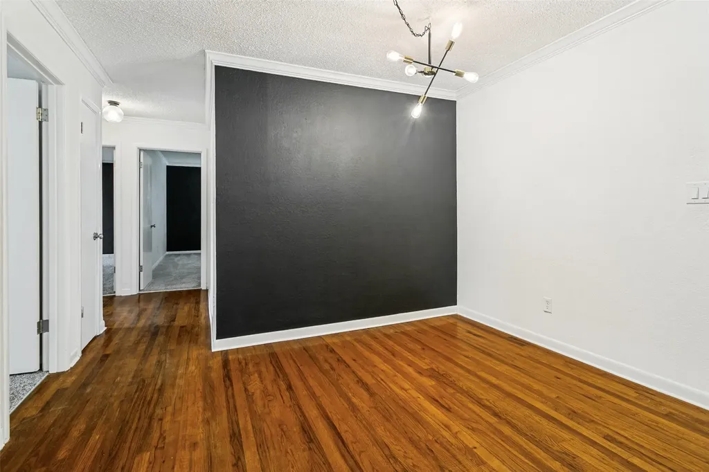 1126 Warden Street Benbrook TX 76126