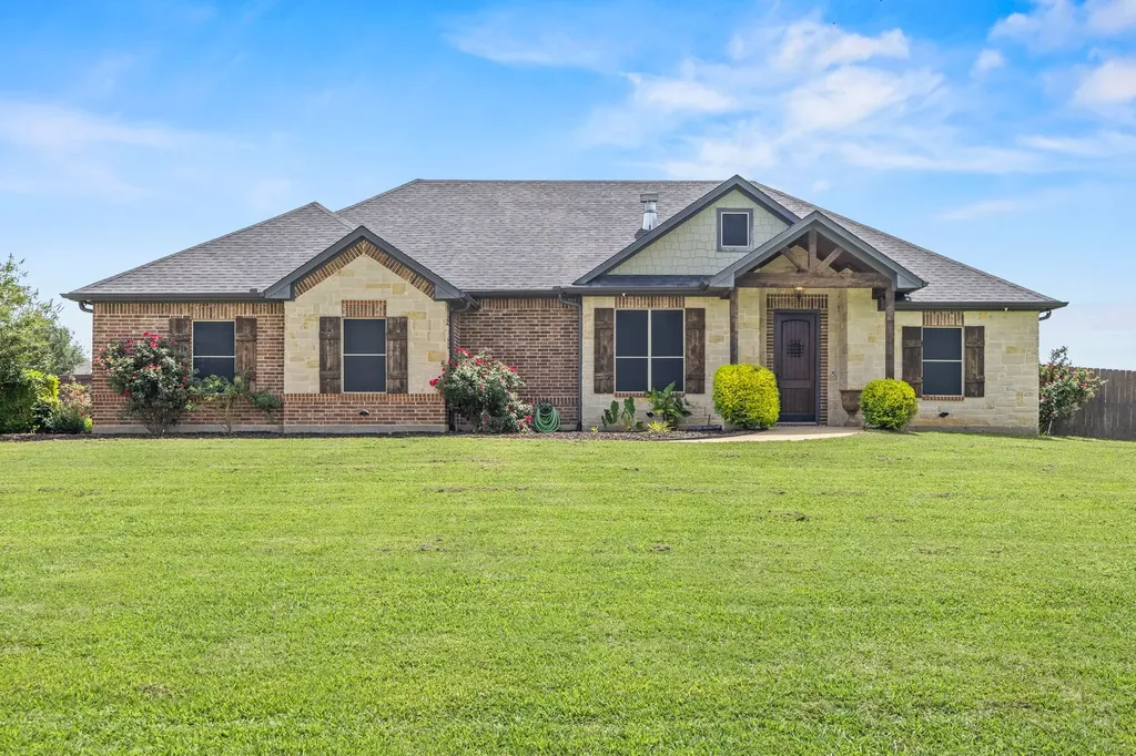 235 Vz County Road 2162 Canton TX 75103