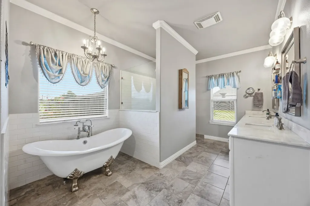 235 Vz County Road 2162 Canton TX 75103