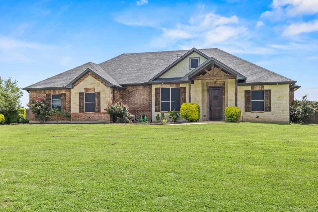 235 Vz County Road 2162 Canton TX 75103