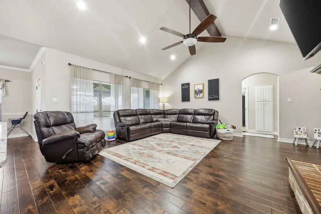 235 Vz County Road 2162 Canton TX 75103