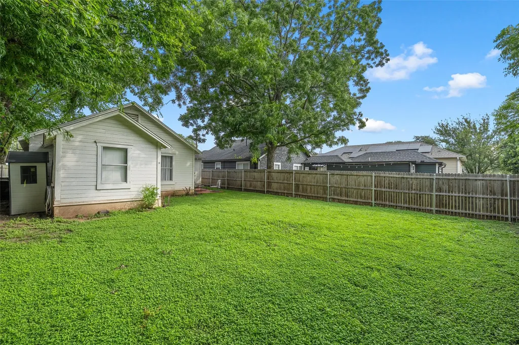 714 Hines Avenue Waco TX 76706