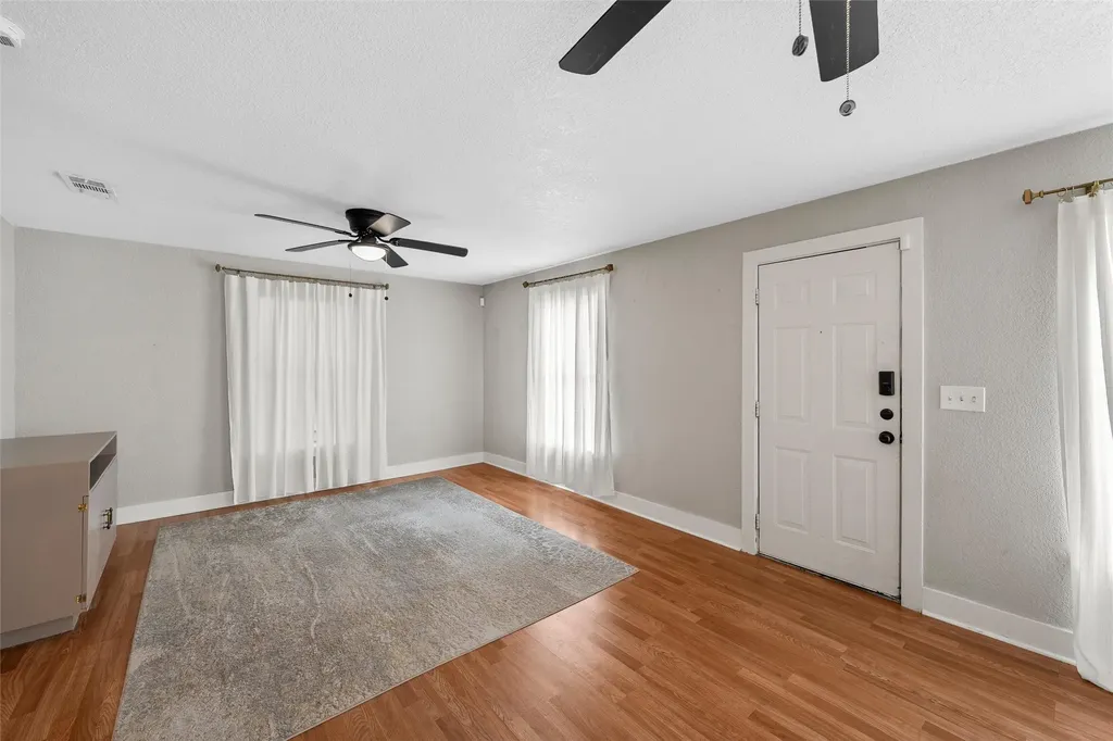 714 Hines Avenue Waco TX 76706