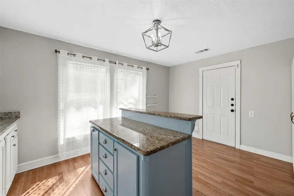 714 Hines Avenue Waco TX 76706