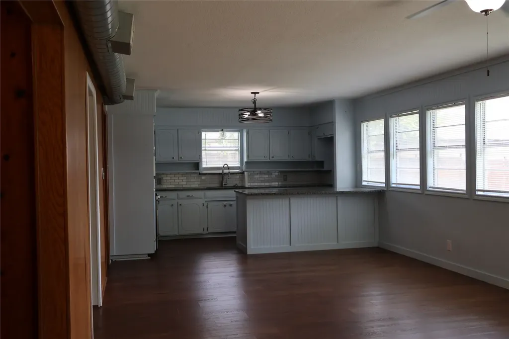 2516 Norfleet Street Sansom Park TX 76114
