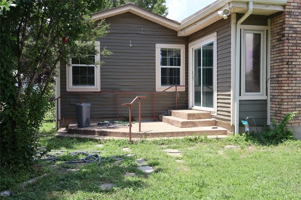 2516 Norfleet Street Sansom Park TX 76114