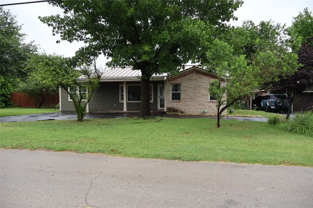 2516 Norfleet Street Sansom Park TX 76114