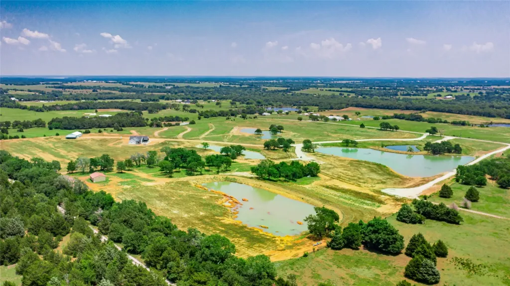 1789 Brumelow Road Whitesboro TX 76273