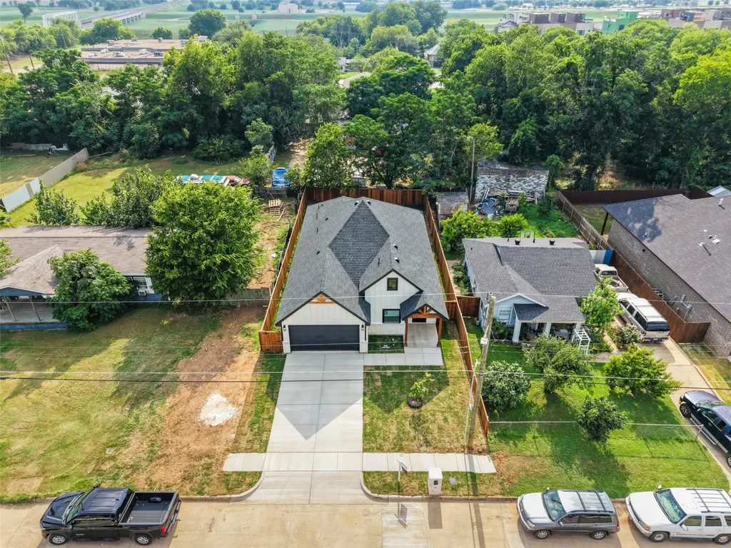 510 Paradise Street Fort Worth TX 76111