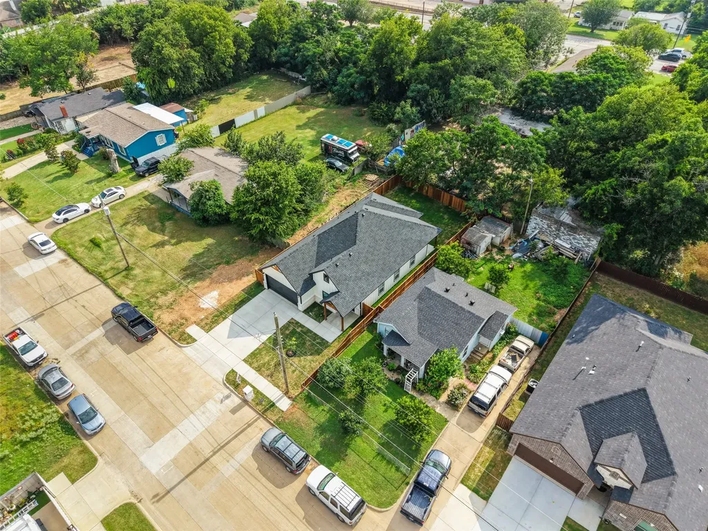 510 Paradise Street Fort Worth TX 76111