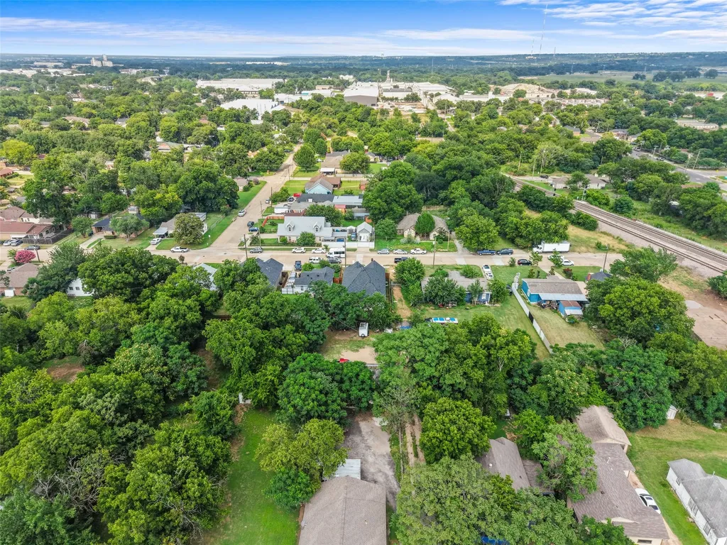 510 Paradise Street Fort Worth TX 76111