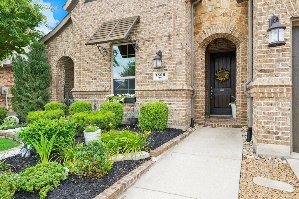 1509 9th Street Argyle TX 76226