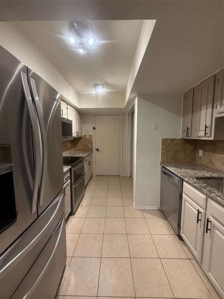 13327 Daystrom Court Dallas TX 75243