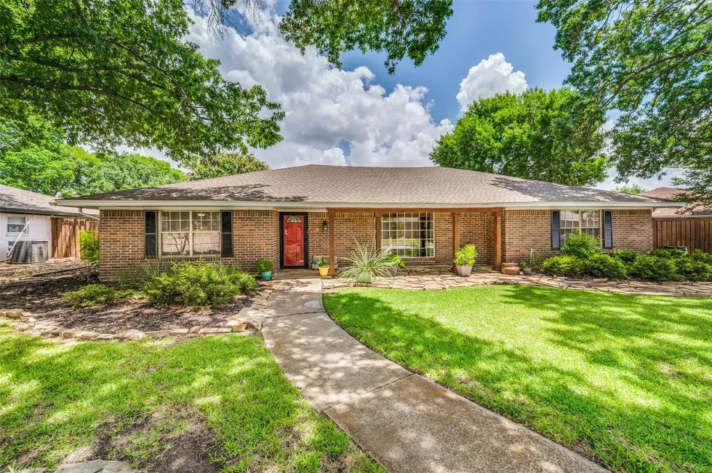2525 Eucalyptus Drive Plano TX 75075