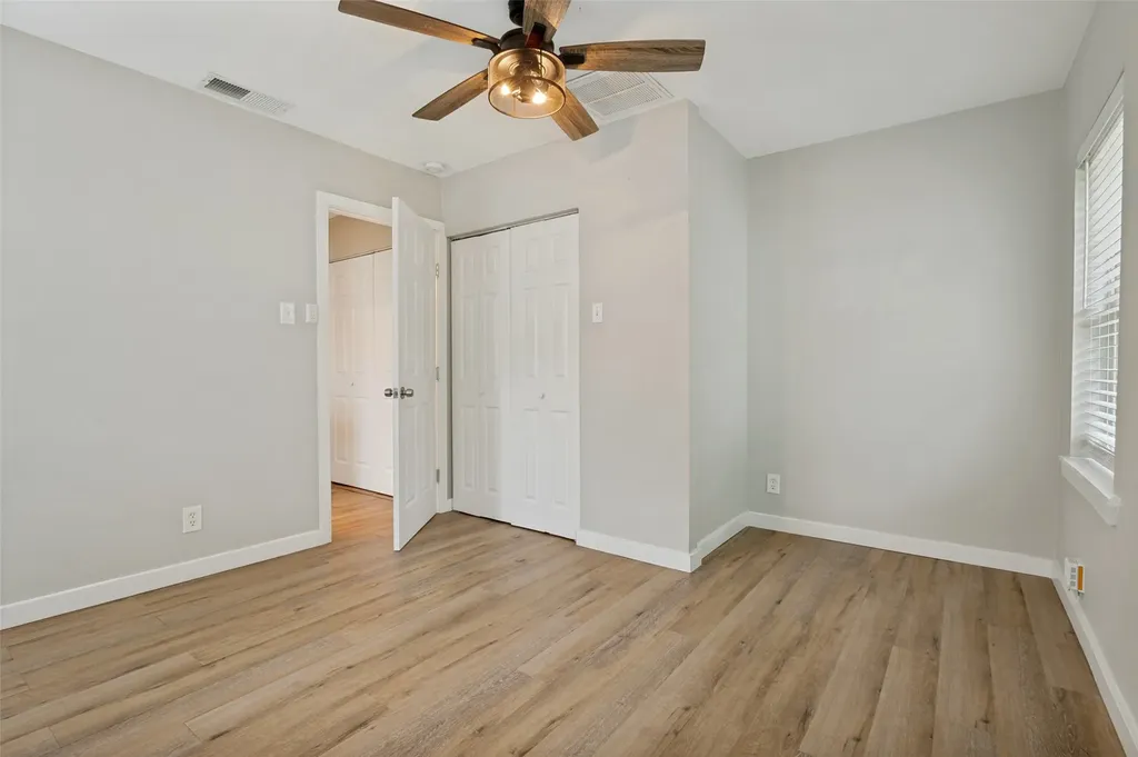 410 N Oak Cliff Boulevard Dallas TX 75208