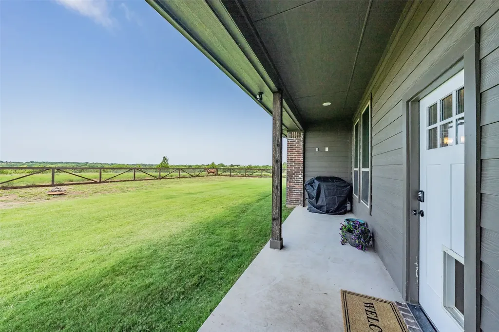 2230 County Road 2360 Decatur TX 76234