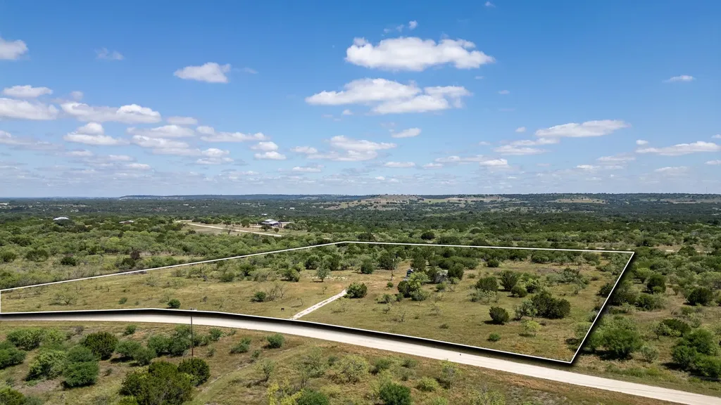 1520 Pr 4212 Evant TX 76525