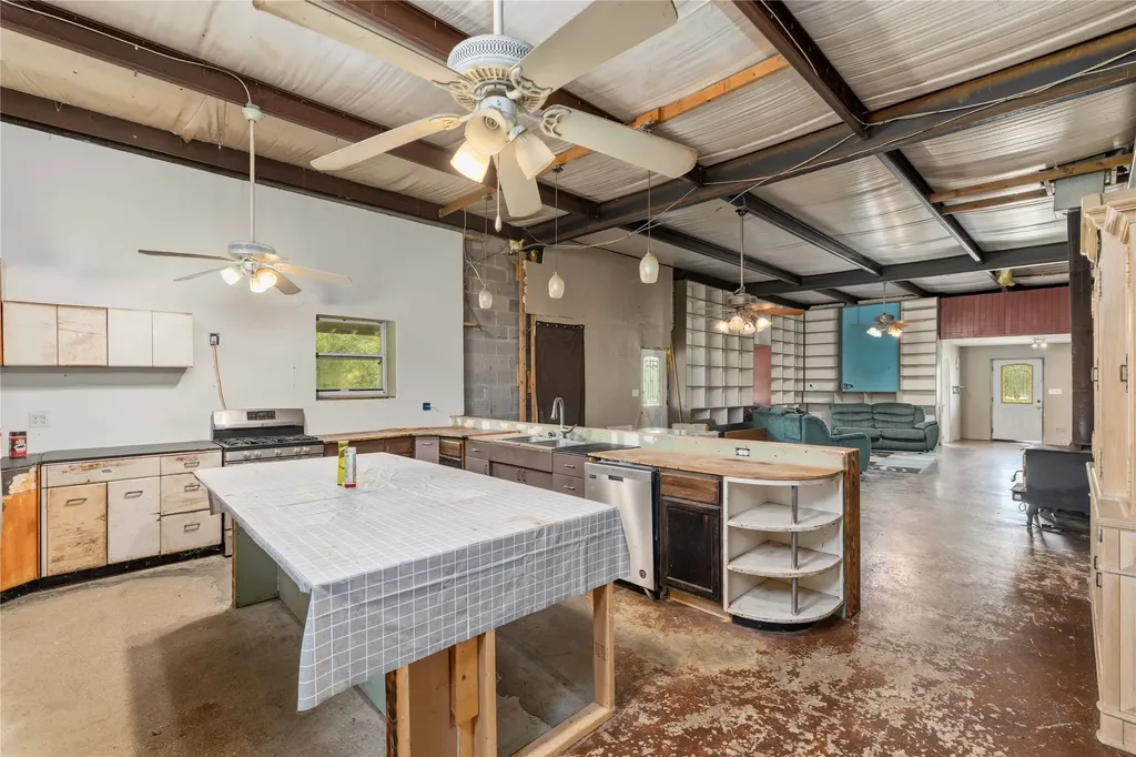 775 County Road 194 Coleman TX 76834