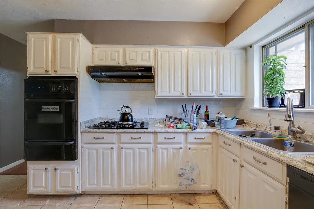 7001 Overhill Road Fort Worth TX 76116
