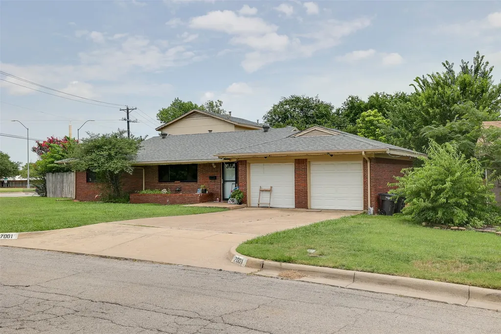 7001 Overhill Road Fort Worth TX 76116
