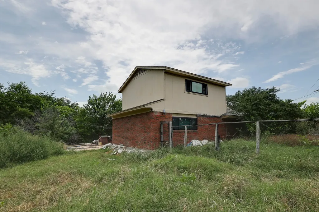 7001 Overhill Road Fort Worth TX 76116