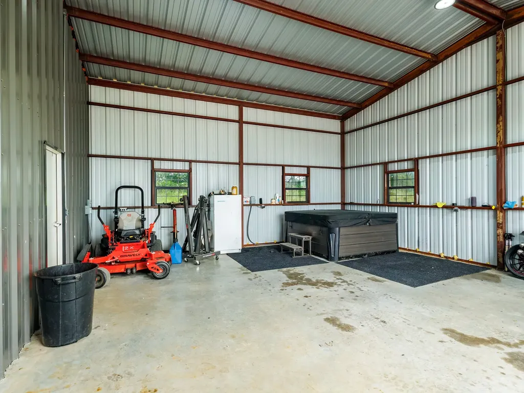 3105 Highway 2861 Comanche TX 76442