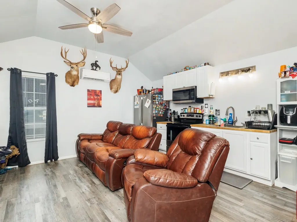 3105 Highway 2861 Comanche TX 76442